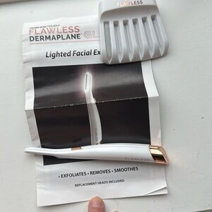 Flawless, derma plane, glow facial exfoliator